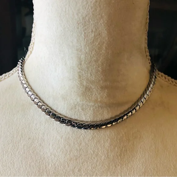 Vintage Coro silver plated braided chain necklace - Picture 2 of 13